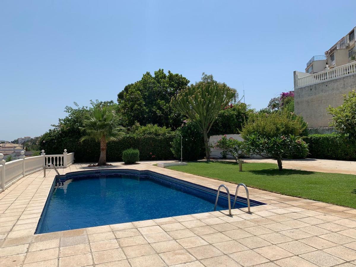 Apartamentai Torremolinos Exterior photo